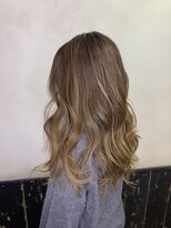 オースト ヘアー ステラ 新宿店(Aust hair Stella)&nbsp;ブラウン×ハイライト