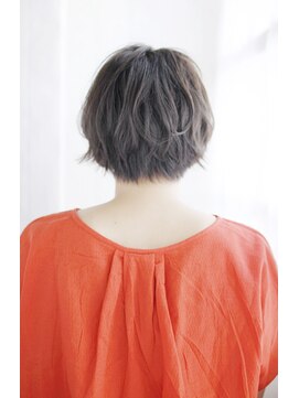 トレス プラス エヌ(TRESS+n) 20代30代40代　かわいく仕上がる夏待ちショート【堅田】