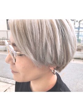 イリス(Iris.) ホワイトシルバー☆