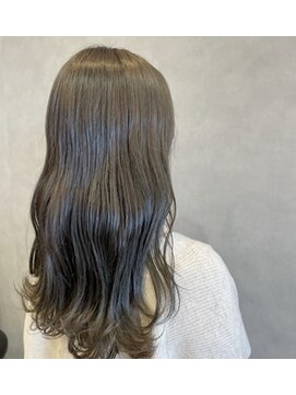 アチーブリス(achieve Liss) 艶カラーオリーブベージュ暗髪透明感 ゆるふわウェーブロング