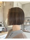 ダブルカラーミニボブインナーカラーケアブリーチベージュカラー