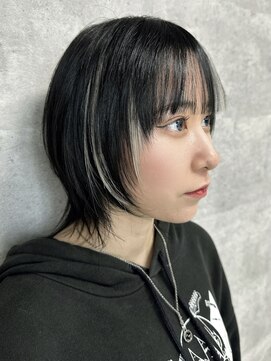 ルイス(L'wis) くびレイヤーエモージュ愛されショートウルフエクステハイライト