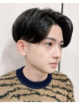 レタッチバイフィフス(RETOUCH by fifth)&nbsp;センターパートニュアンスパーマワンカールパーマ韓国コンマヘア