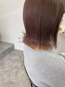 ユニ (uni) ピンクブラウン×ナチュラルボブ