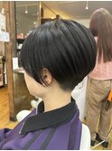 【根岸真奈美】刈り上げ/ブルーブラック/モード系/ショート