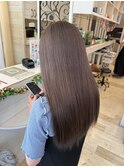 ミルクティーベージュ