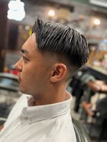 フォーコーナーズカットショップスリーセント 栄(FourCornersCutShop 3/cent)&nbsp;フェードショート