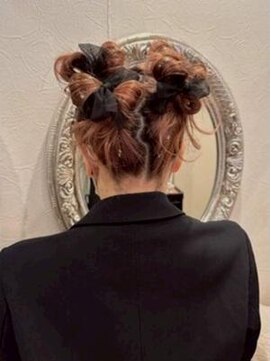 ショコラ ウメダ(Chocolat UMEDA) #ツインテール　#リボンアレンジ