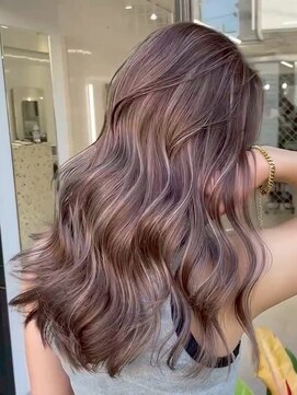 オニキス 原宿(ONYX) r140 40代白髪ぼかしハイライトバレイヤージュイルミナカラー