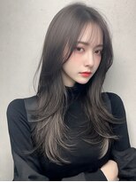 レア 新越谷(LEA) 韓国風ウェーブレイヤー × ダークグレージュ