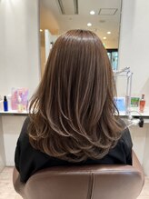 カイノ 金剛店(KAINO)&nbsp;大人女性に人気♪レイヤーカット×白髪ぼかしハイライト