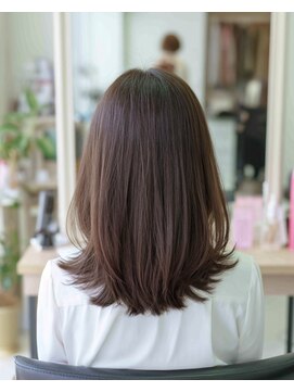 ルシードスタイル アウラ 松戸市五香(LUCIDO STYLE Aura) ココアベージュ×小顔に見せるヘアの外ハネミディアムレイヤー