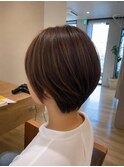 まとまりやすさとシルエットにこだわった丸みショートボブ♪