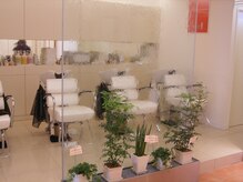 アントリール 仙川店(entrir)の雰囲気(清潔感感じるシャンプースペース)