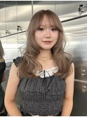 ミルクティーベージュ