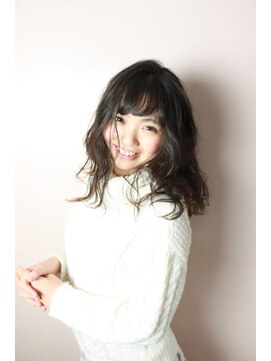 ユートピア(U topia) 冬のファッションでヘアーを楽しむ【ユートピア渡邉】