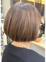 アイコニック 天神店(ICONIQ)&nbsp;ハイライト×丸みボブ