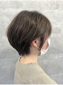 【横顔美人】くびれショート