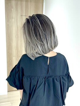 ヴレ(vrai)の写真/《金山駅すぐ》県外から通うリピーター様も多数のオーナースタイリストによる施術♪満足度抜群の仕上がり◎