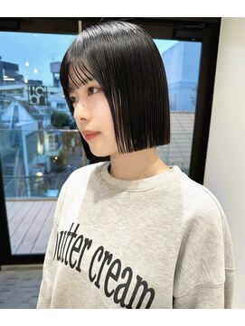 ホロ(hollo) 切りっぱなし_タッセルボブ_ミニボブ__原宿ボブ