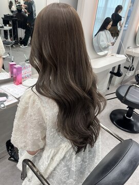 リッカ(LICCA) (licca内堀) ゆるく巻いても可愛い♪トレンドレイヤーカット