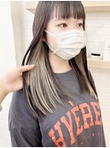 インナーベージュ×ブリーチありのデザインカラー