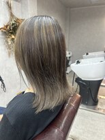 リアン(Lien)&nbsp;【白髪ぼかしOK】外国人風ハイライト×外ハネボブ