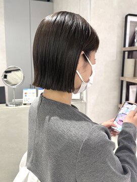 キートス(Kiitos) ★20代30代40代ボブ大人可愛い赤み消しカラー梅田大阪