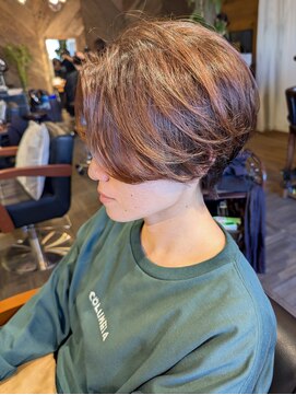 ヘアードレスビュー(hair dress V.I.E.W) クールカジュアルさんにハンサムショート♪