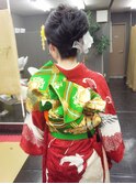 華やか夜会巻きスタイル