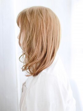 ナル 白山神社参道通り店(nalu) ハイトーンカラーのゆるふわミックスカール