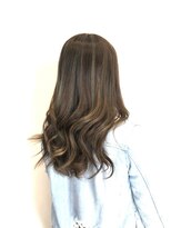 アヤナ バイ アヤラ(ayana by ayala)&nbsp;ハイライト×カーキアッシュ〈浦安 美容室〉