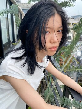 ベチカ(vetica) 黒髪ウルフミディ＊