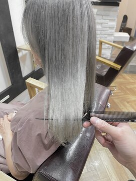 ビー オン ディー ヘア 池袋(BonD hair) #透明感抜群なハイトーングレージュ【池袋/髪質改善】