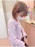 ルーツカラー《 根元:ベージュ、毛先:ピンク 》