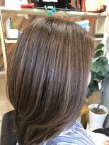 ピース(peace)&nbsp;白髪ぼかしハイライトオンカラー