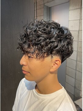 フランクスバーバー アンド ビアークラブ(FRANK'S BARBER and BEER CLUB) スキンフェードパーマスタイルF