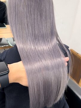 キラ 原宿(KILLA) グレーベージュ_レイヤーロング_ケラチントリートメント髪質改善