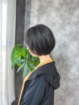 プロム(plom) 【佐藤担当】ゆったりショートボブ