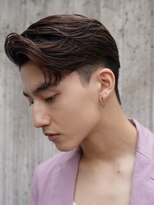 センターパートニュアンスパーマガイルヘアコンマヘア黒髪