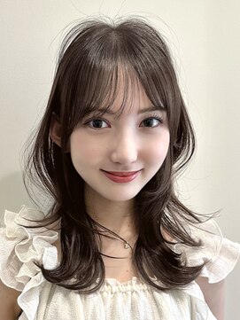 ユニコ(unico) 韓国風/レイヤー/小顔/前髪カット/髪質改善/グレージュ/透明感