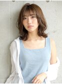 ナチュラルな外ハネミディ