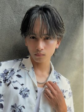 ロンド アンブル 四条烏丸(Lond ambre) 萱原大幹 センターパート/眉毛/短髪/メンズカット