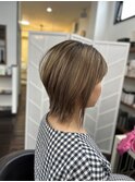 軽やかな立体感のあるショートボブ♪