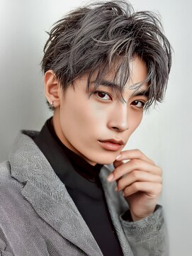 カットもパーマもイケメンパラダイス Men's天王寺 Men's束感マッシュ×シルバーグレースタイル