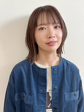 透明感ブラウンベージュ/ミディアム/レイヤーカット