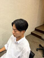 ウォルク(WOLK)&nbsp;センターパート/ニュアンスパーマ自然な毛流れで大人な雰囲気に