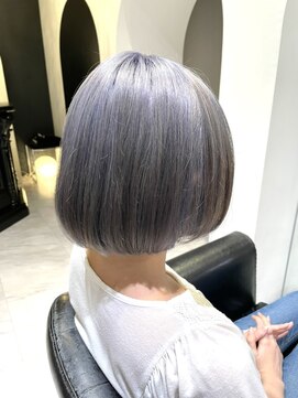 ラヴィエール(Laviere) [八王子/八王子駅]ホワイトアッシュカラー/ブリーチカラー/ボブ