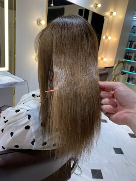 エコル(EKOLU) ブリーチ毛にも！ サラサラ髪質改善