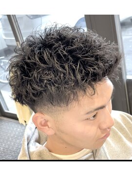 ヘアーショップケイ(HAIR SHOP K.) フェード×ラフカールパーマ